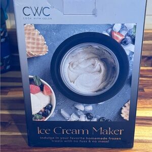 Ice cream maker